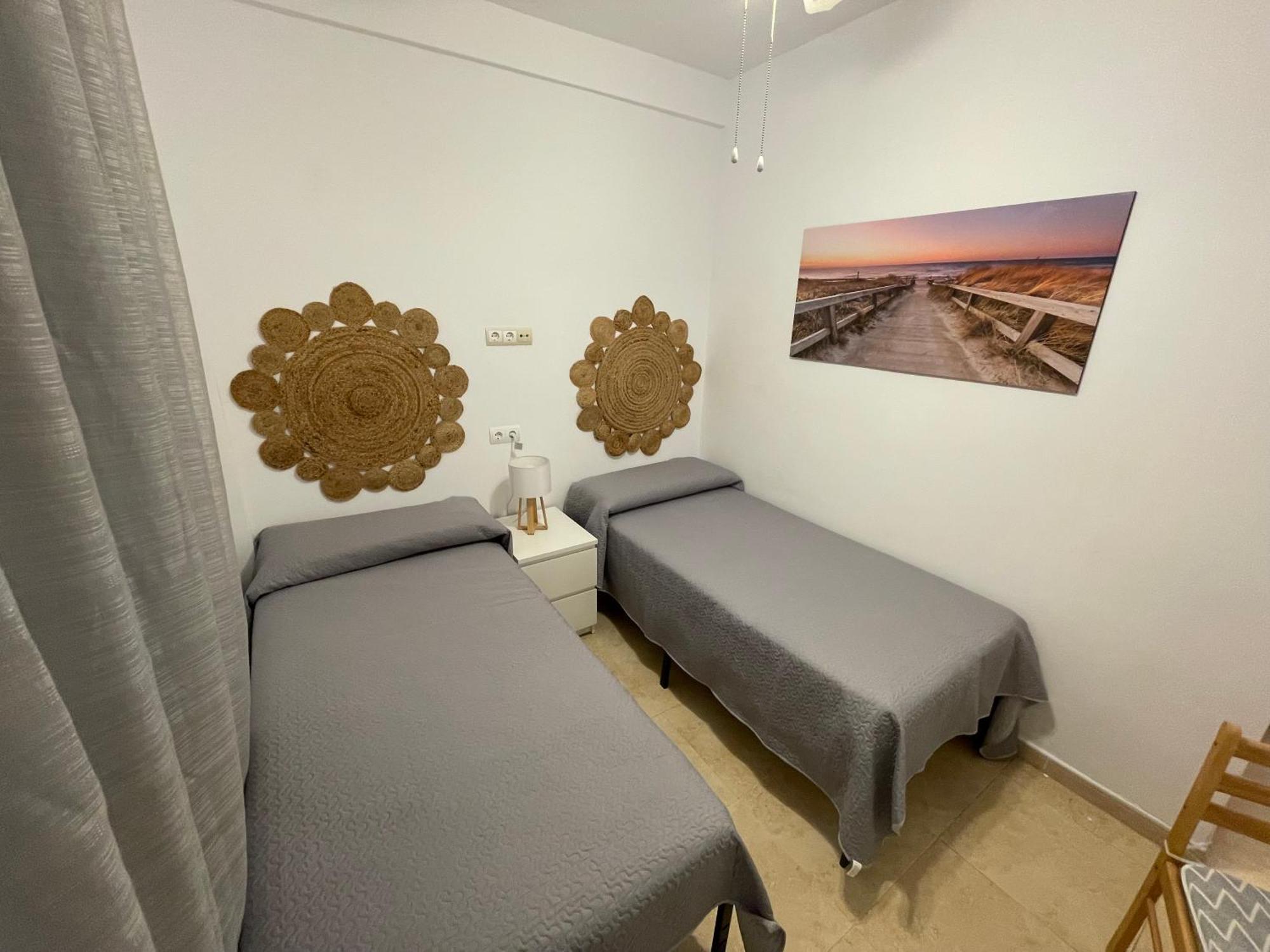 Vistas Al Mar A 10 Metros De La Playa De Regla Parking Gratis Apartment Чипиона Екстериор снимка