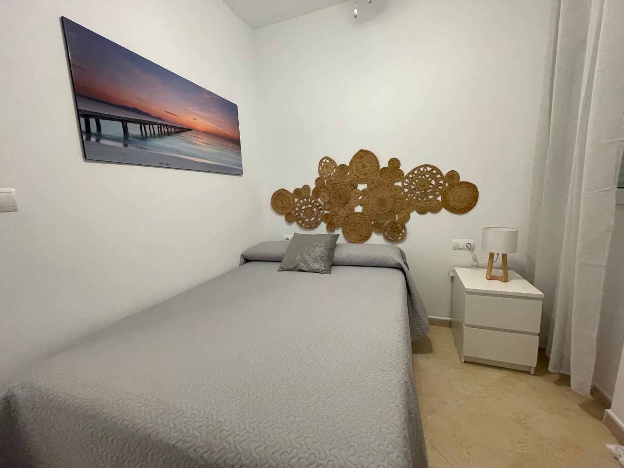 Vistas Al Mar A 10 Metros De La Playa De Regla Parking Gratis Apartment Чипиона Екстериор снимка